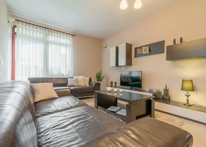 Kate's Family Place Apartman *
