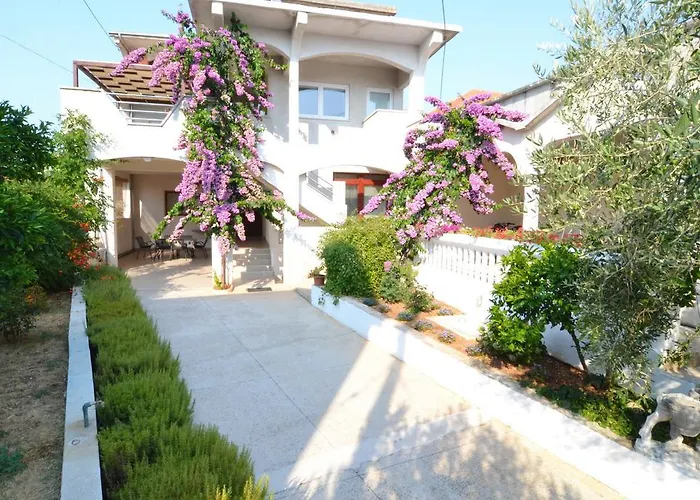 Kate's Family Place דירה *