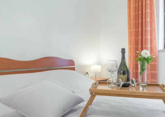 Kate's Family Place דירה זאדאר