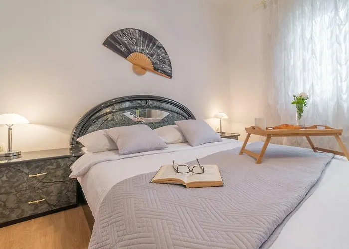 Kate's Family Place דירה *