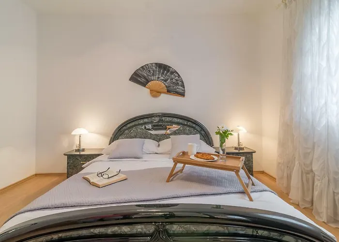 Kate's Family Place דירה *