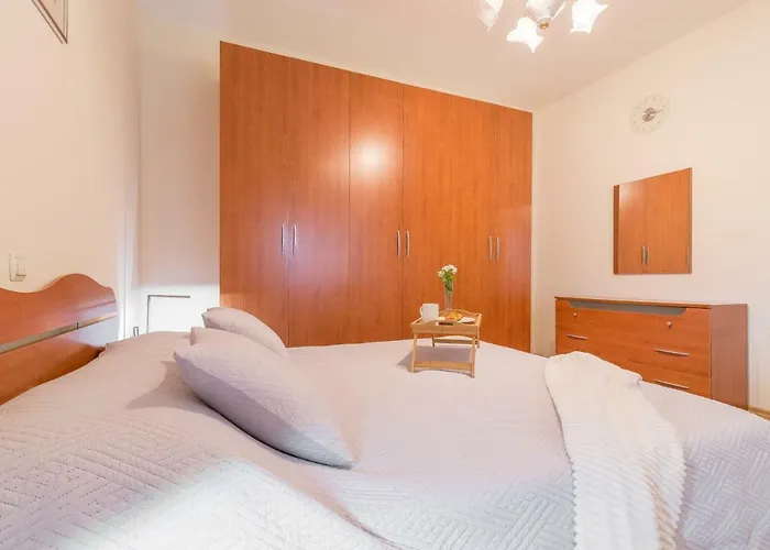 Kate's Family Place זאדאר