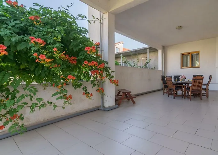 Kate's Family Place דירה *